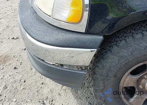 2003 Ford F-150 Lariat/Xlt из США, поврежденный, VIN 1FTRW07L23KB69130